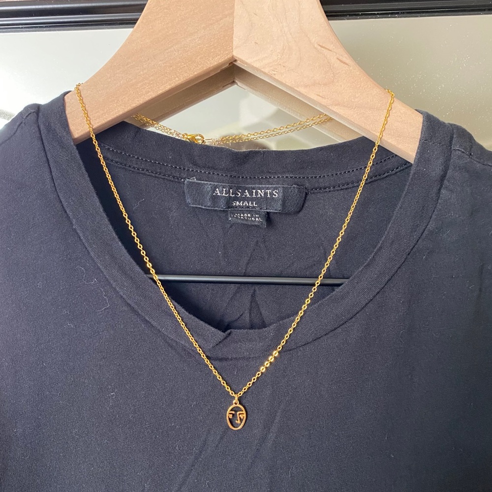Peridot | NWOT Delicate Gold Necklace